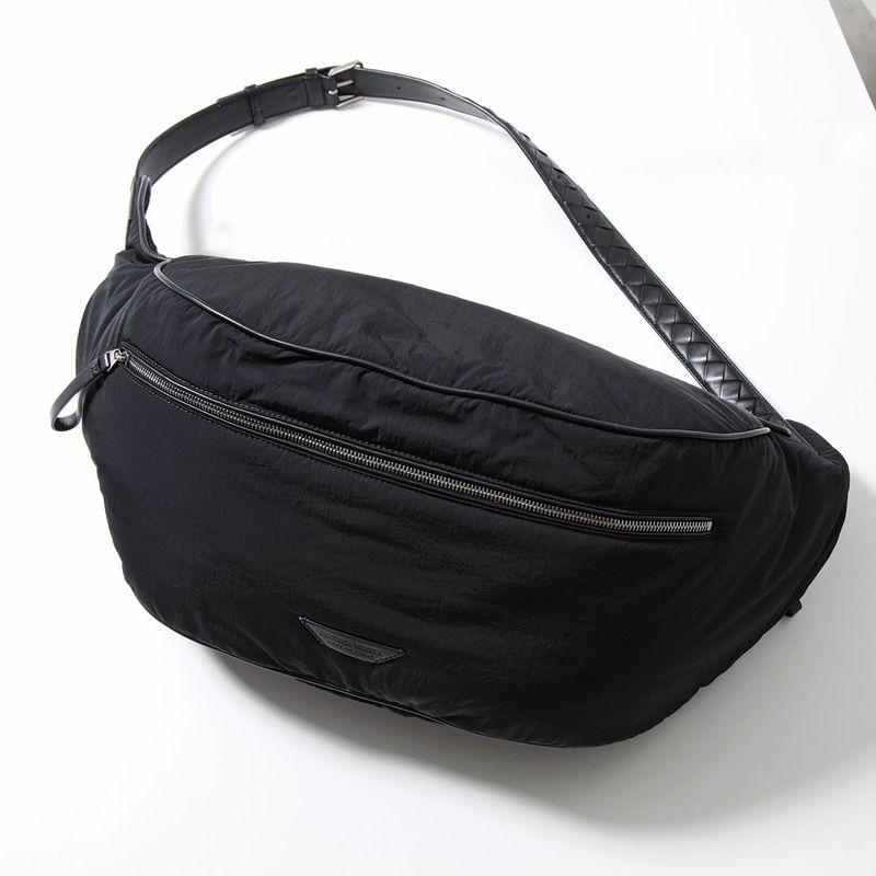 BOTTEGA VENETA（ボッテガ・ヴェネタ） ボディバッグ 776218 VCQGC