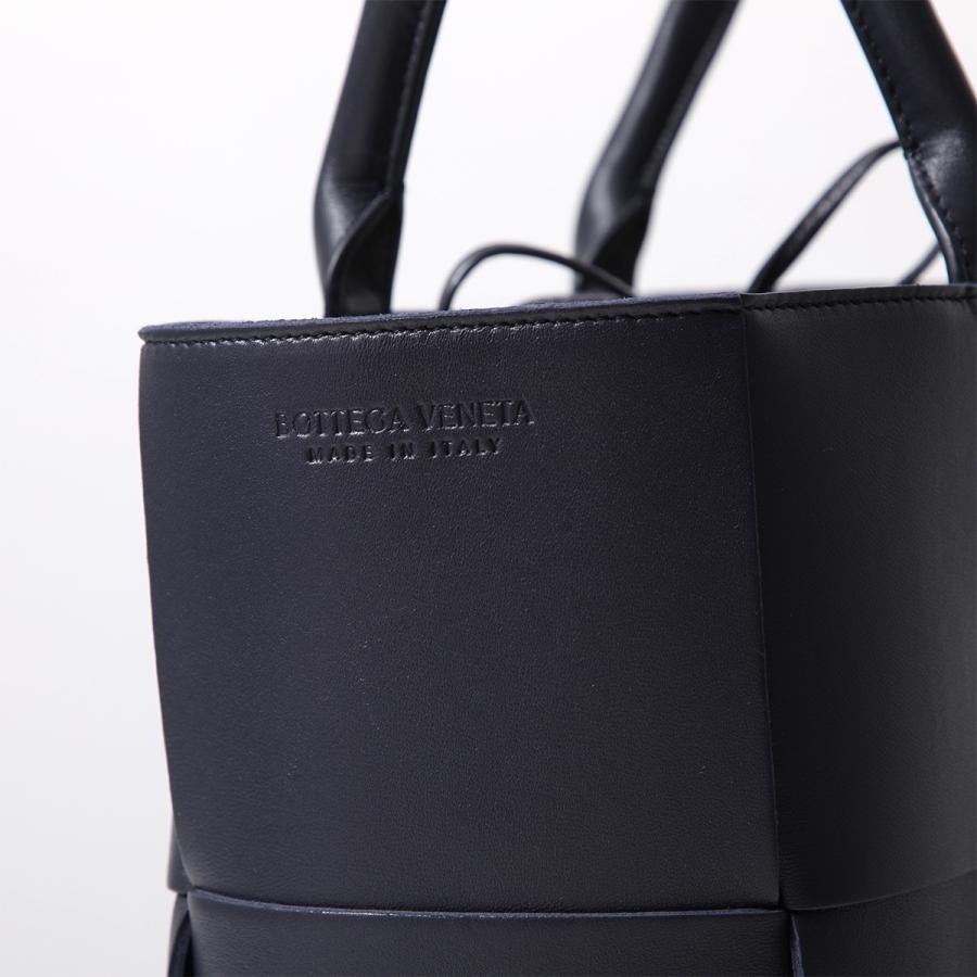 BOTTEGA VENETA（ボッテガ・ヴェネタ） トートバッグ SMALL ARCO