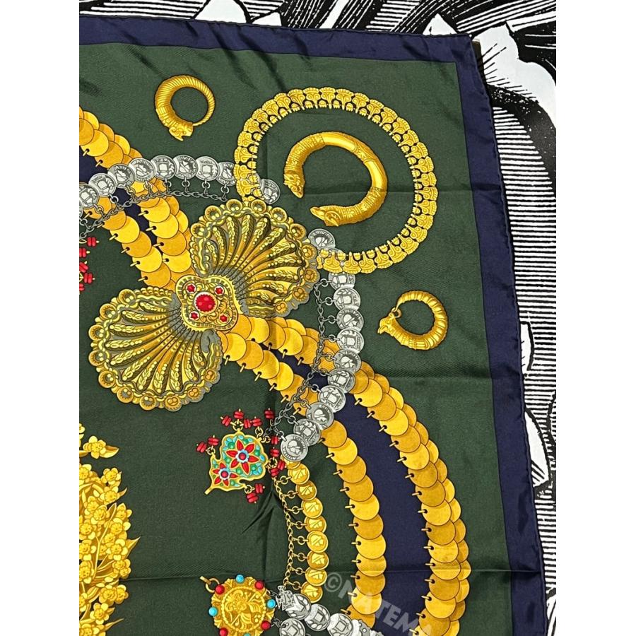 HERMES（エルメス） 中古 スカーフ 90 カレ HERMES KOSMIMA 宇宙 緑