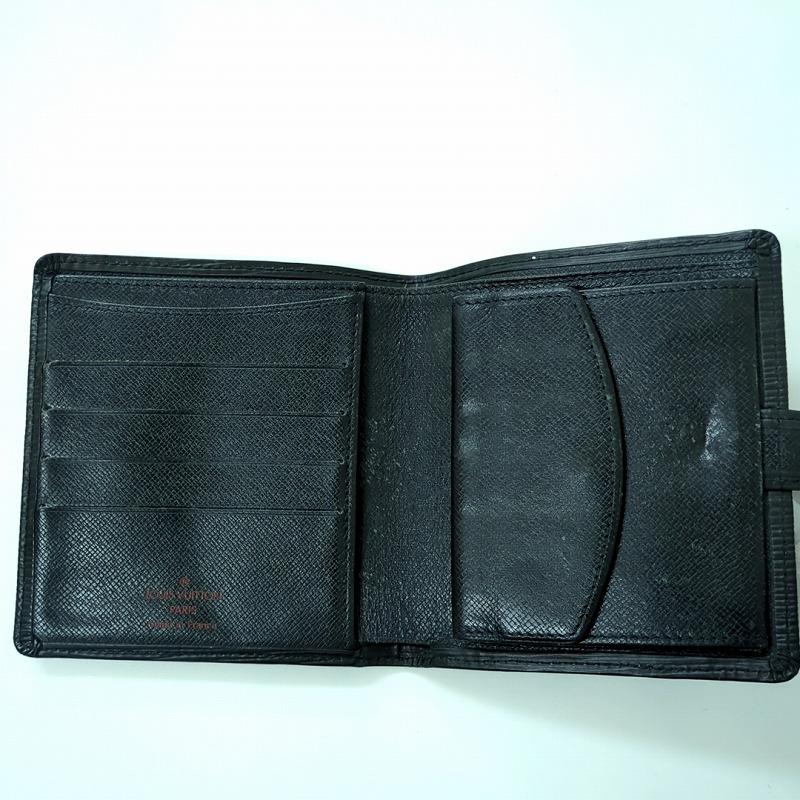 LOUIS VUITTON（ルイ・ヴィトン） エピ 二つ折り財布 ブラック