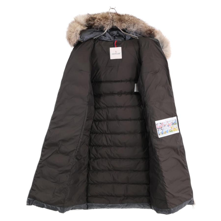 MONCLER（モンクレール） 美品/国内正規/22年製 LEERSIE ベルト付