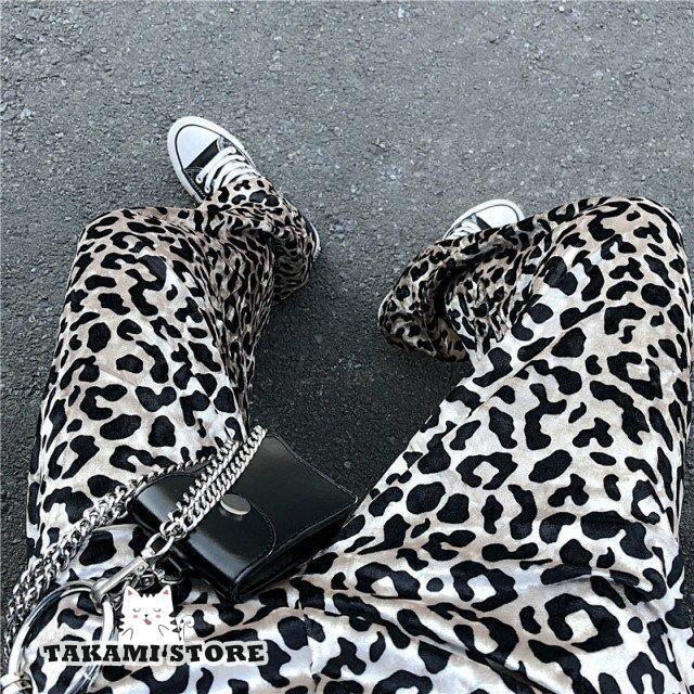 レオパード柄パンツ パンツ ボトムス レディース 春 秋 ストレート