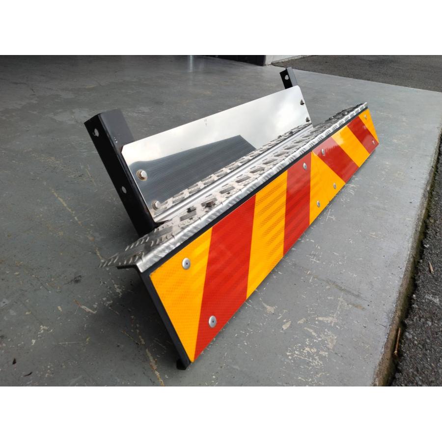 日野自動車 純正 日野 しま板 反射板付き リアバンパー 幅約115cm