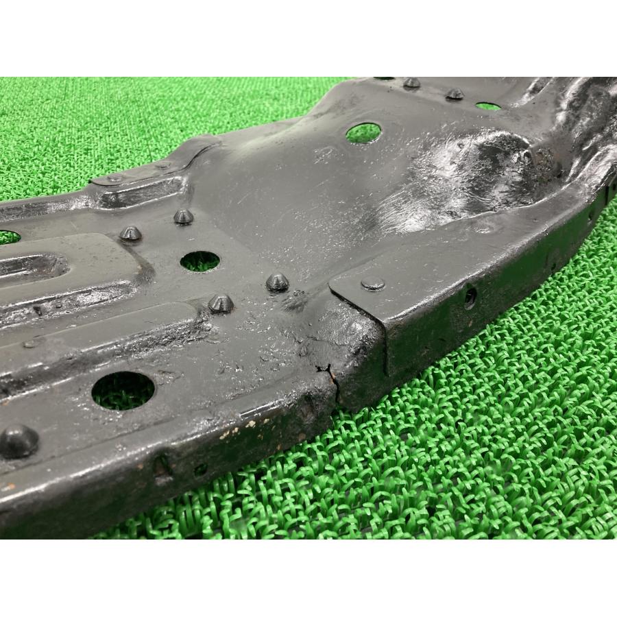 ホンダ（HONDA） CB750FOUR-II シートベース 純正 中古 バイク 部品