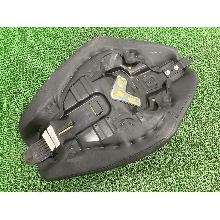 XL1200NS シート P52000424 ハーレー 純正 中古 バイク 部品