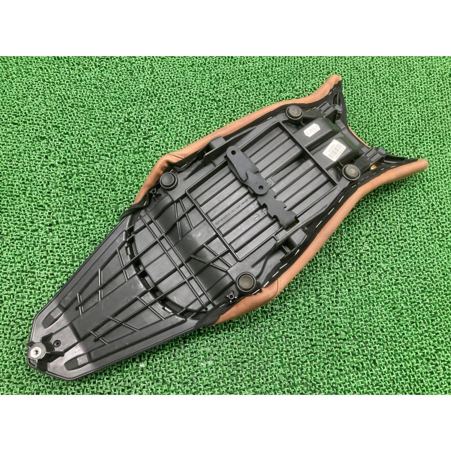 RnineTスクランブラー シート 茶 7734 8564672 BMW 純正 中古