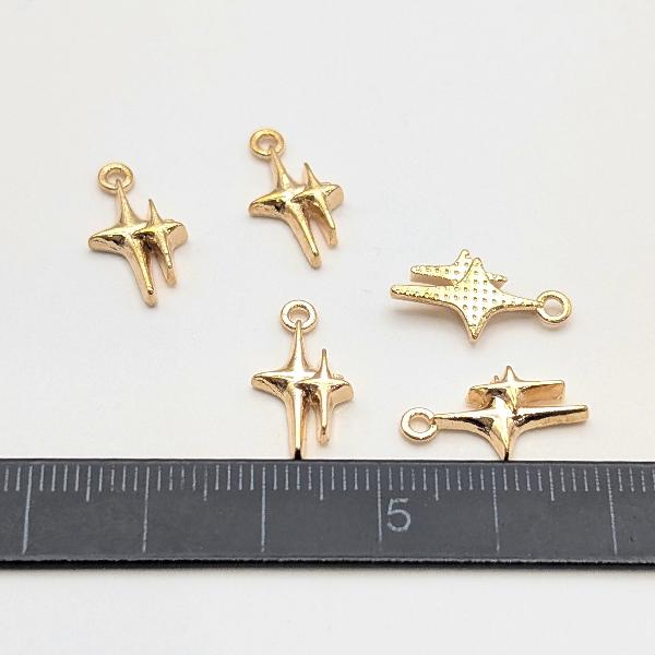 星 チャーム ダブル スターバースト 14mm 6個 ゴールド色 お色長持ち