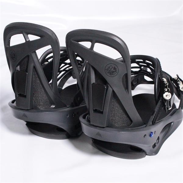 BURTON（バートン） 未使用 24-25 BURTON Citizen サイズM 【未使用