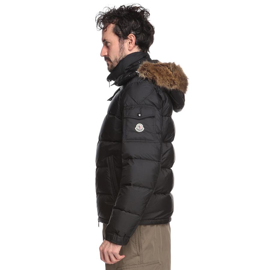MONCLER（モンクレール） ファーフード着脱 肩ポケット付き ショート