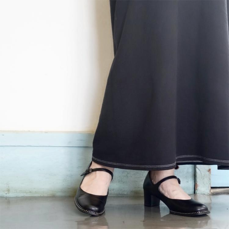 クラシカル ストラップパンプス 黒 ブラック コバ付き ピース付き 5cm