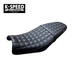 トライアンフ スピード400 シート Diabolus スクエアパターン ブラック