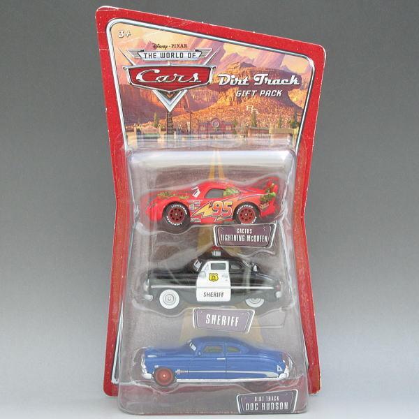 PIXAR ディズニー カーズ Cars ダート・トラック・ギフトパック