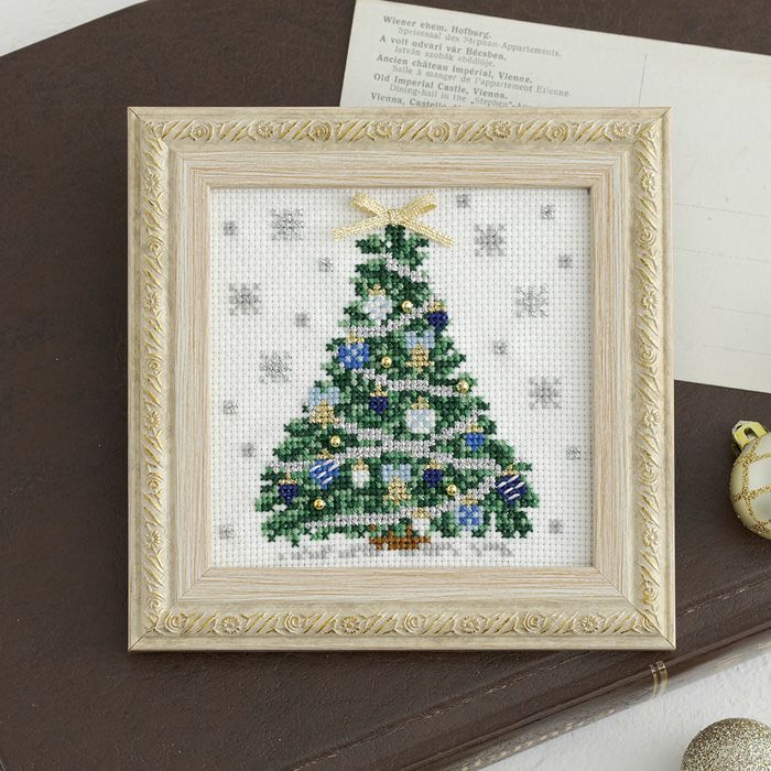 トライアングルツリー＜リュクス・ノエル＞ | リバティ 生地、編み物