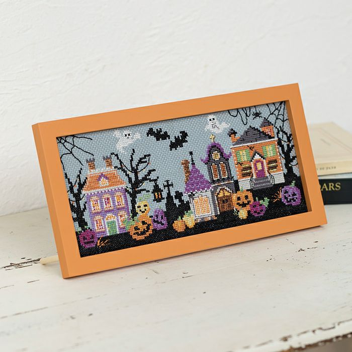クロスステッチフレーム＜ハロウィンの訪れ＞ | リバティ 生地、編み物