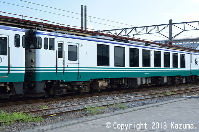 キハ40系一般形気動車｜リゾートしらかみ「橅」編成