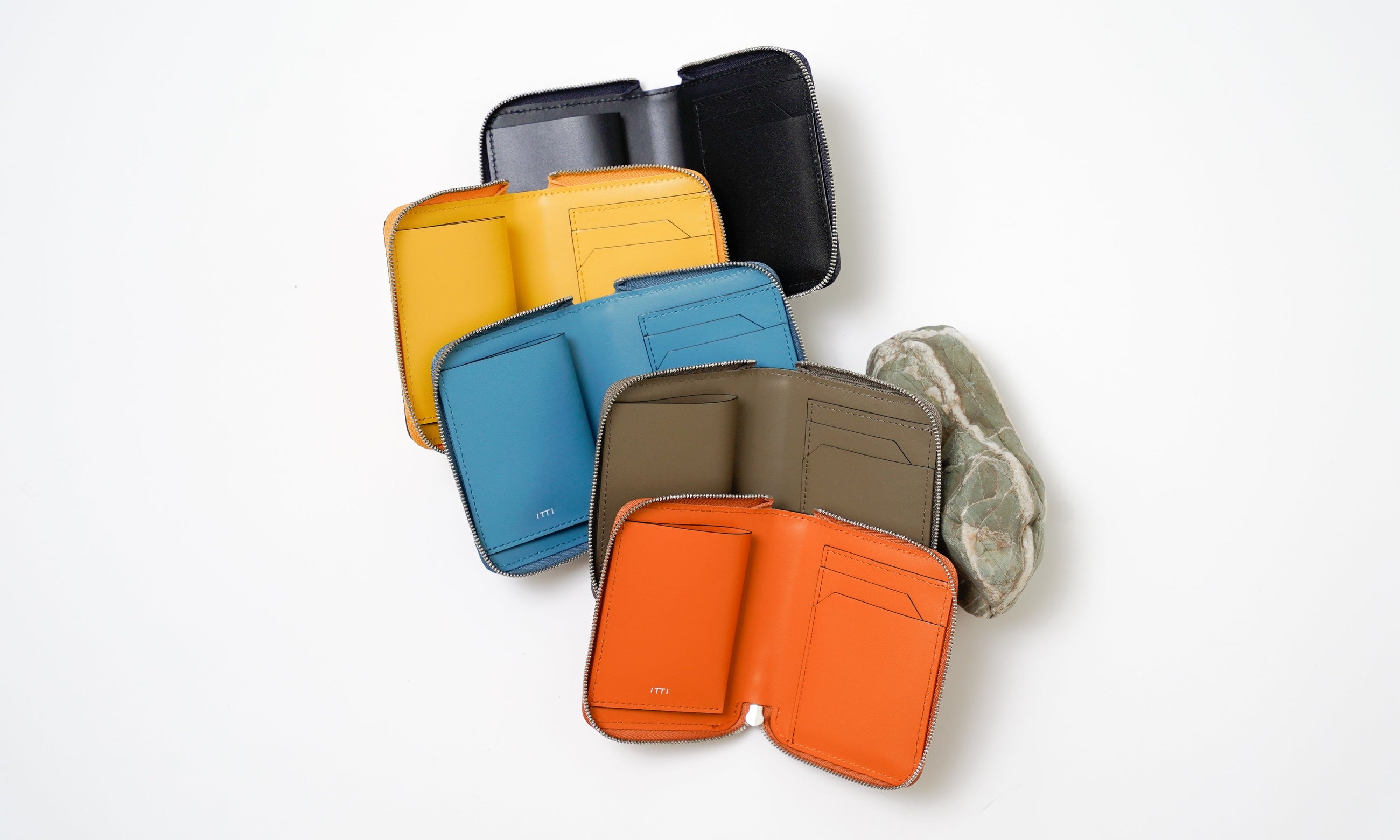 コンパクト財布｜CRISTY SLIM COMPACT WLT｜ITTI（イッチ）公式