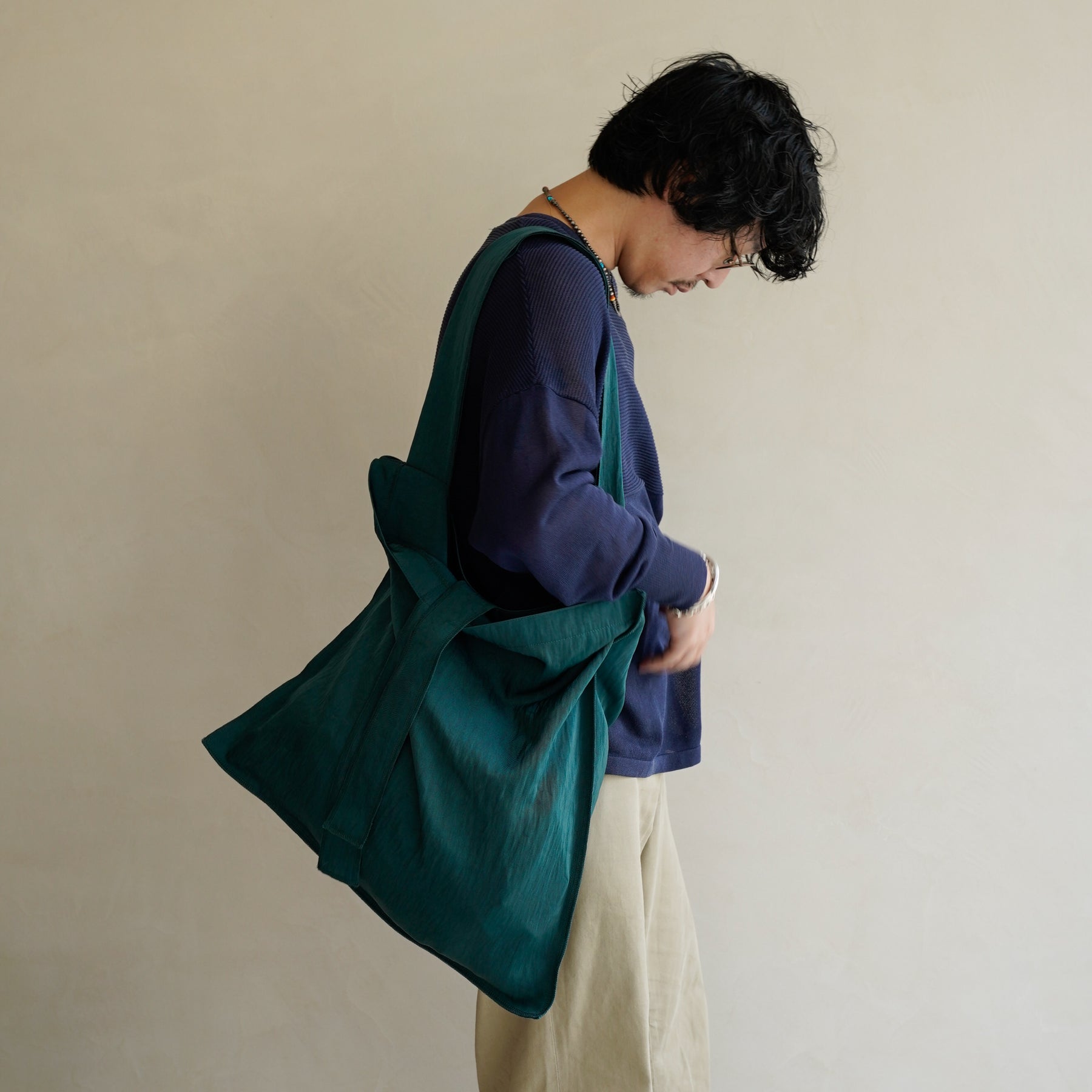 MARY INSIDE OUT TOTE - L / CERATO BRIGHT｜撥水ナイロンの大容量