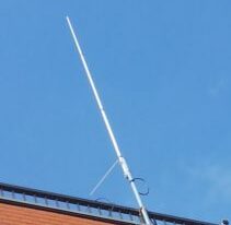 タワーなしで地上高11mを確保！狭い敷地で効率よくアンテナを上げる