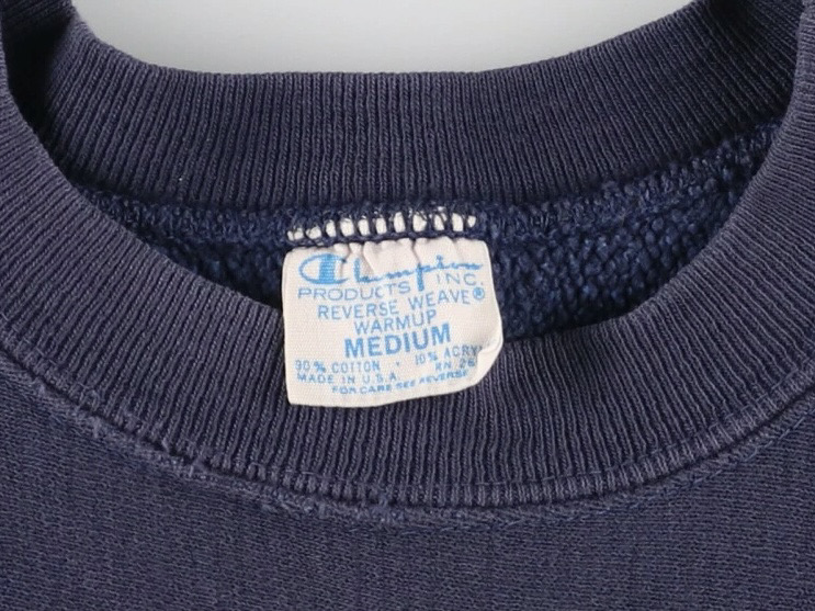 チャンピオンのリバースウィーブとは。古着の年代の見分け方や魅力を