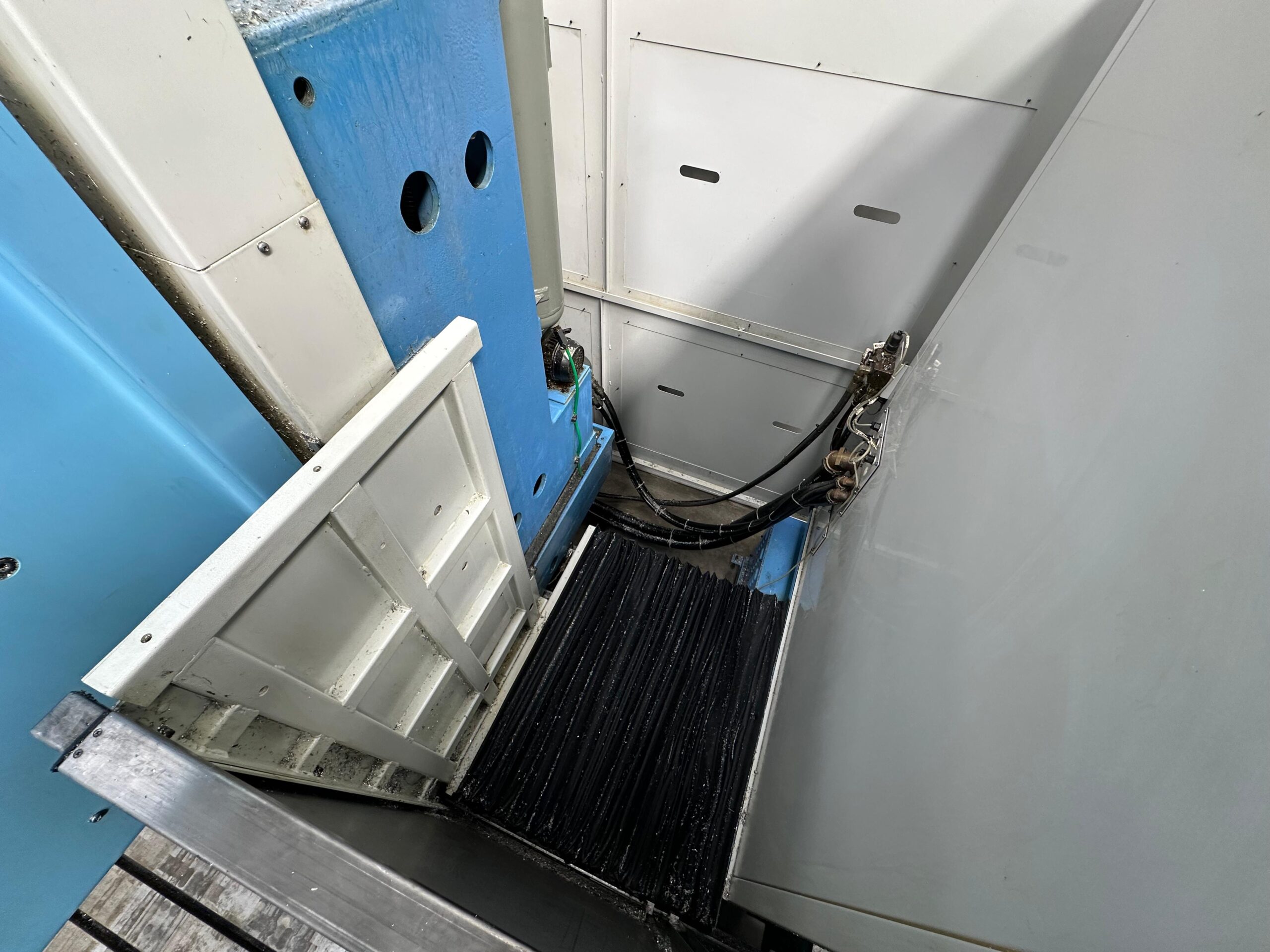 Mazak VTC-20B F670 - Jansen Machinehandel