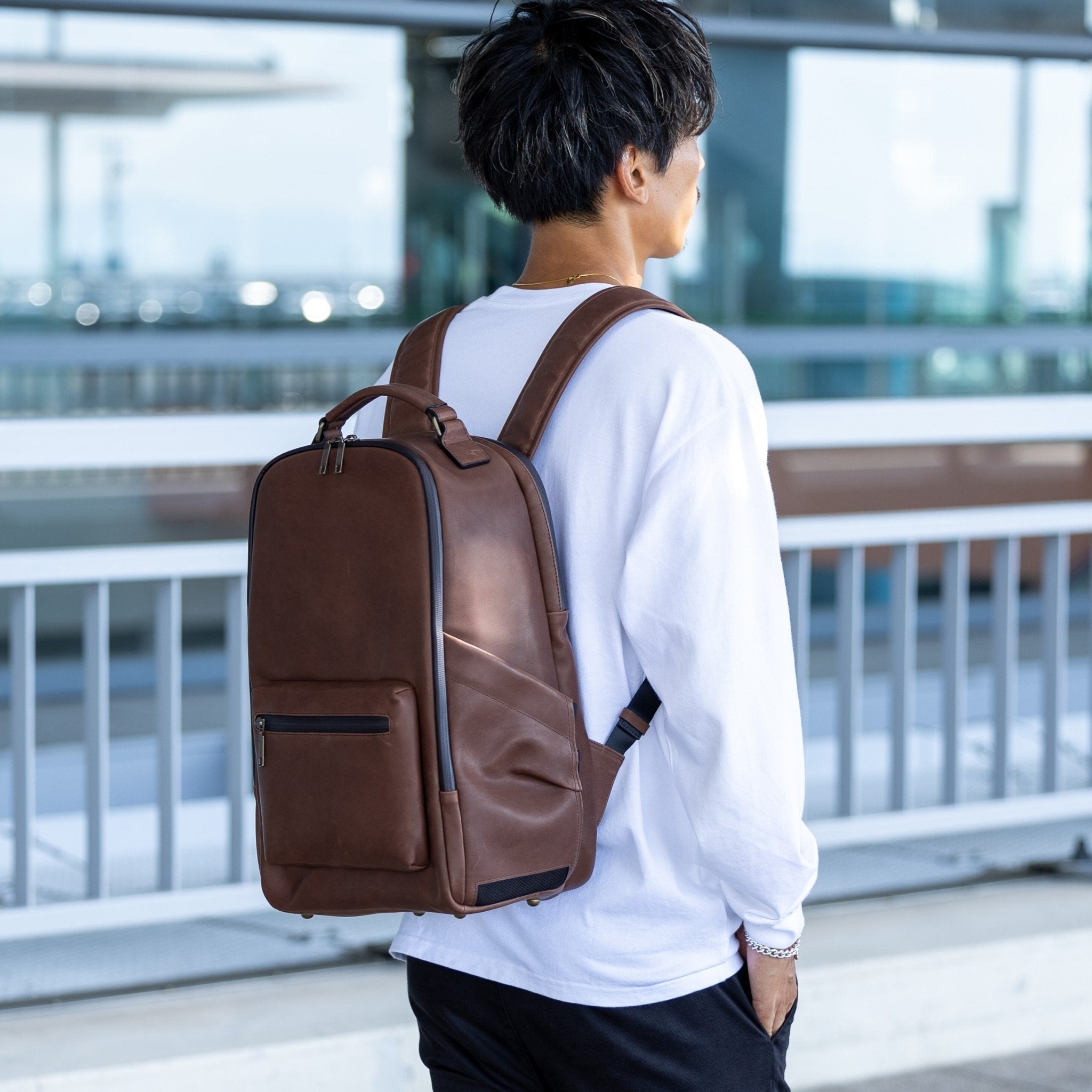 欠品】30代以上の上品な『防水レザーリュック』 – Japan Made屋