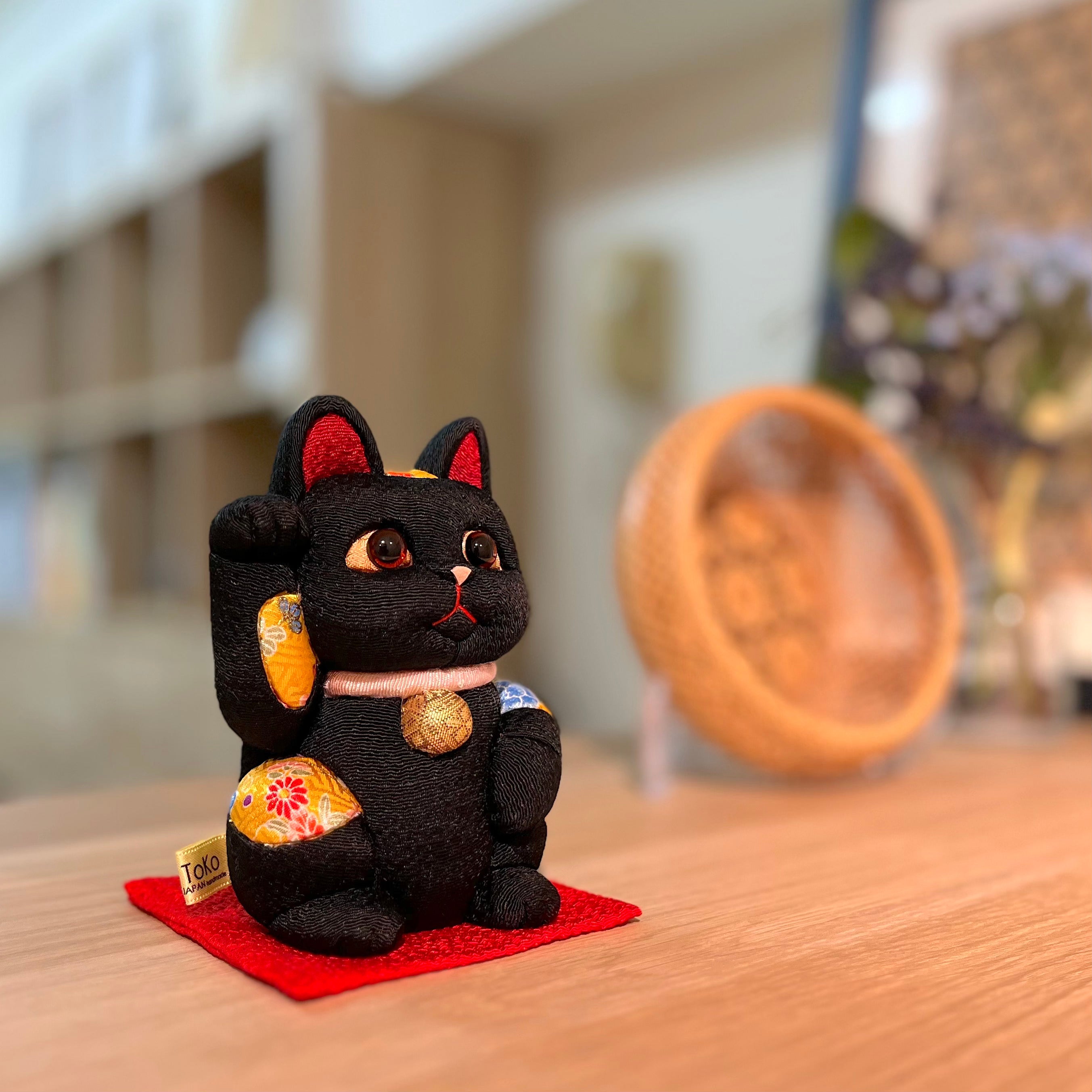 招き猫 | 江戸木目込み 招き猫 風水(中) | 黒色 | 柿沼人形