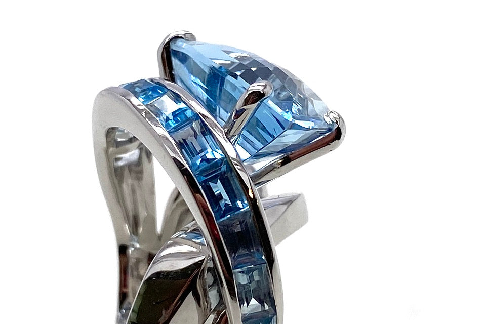 Blue Topaz K18WGブルートパーズリング (NO.48668) – JEX宝石