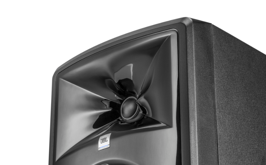 JBL 306P MkII | パワード15.24 cm（6インチ）双方向スタジオモニター