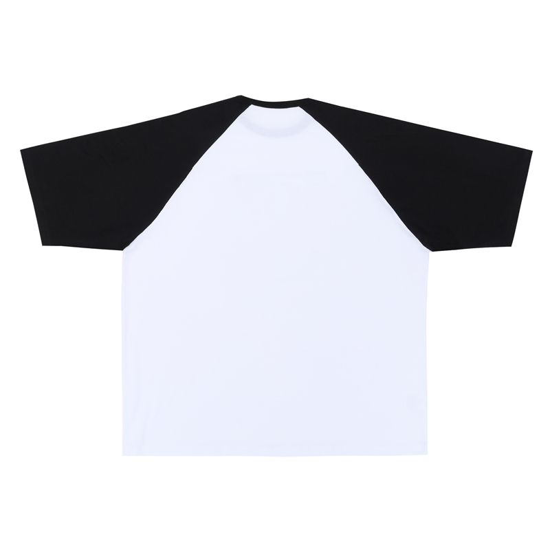 呪術廻戦』ラグランTシャツ “HEROES” 虎杖悠仁 BE1: 衣類