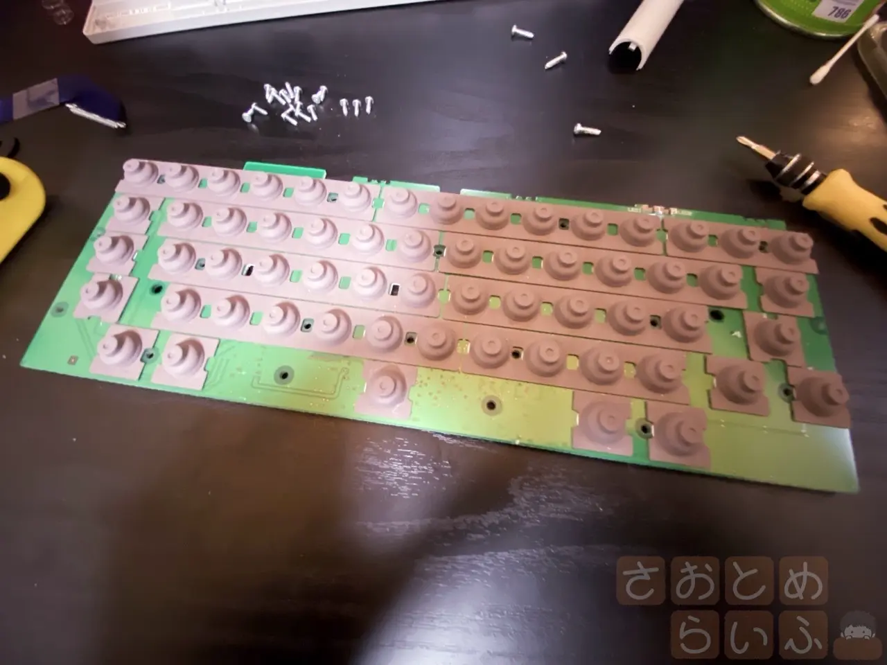 HHKBのラバードームをDESKEYSの「DES-DOMES BKE Tactile」に交換して