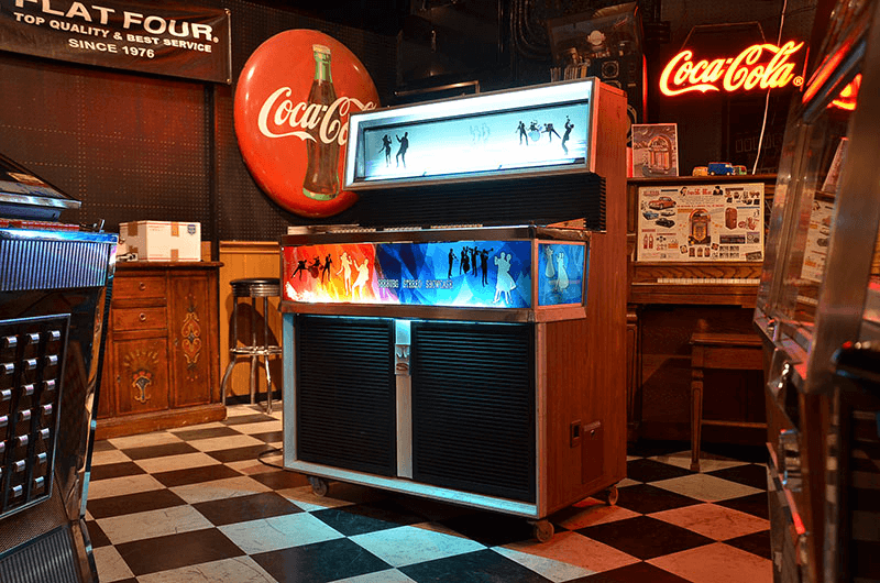 1967 SEEBURG SS160 “SHOWCASE” (JB-027) | FLAT4｜VINTAGE JUKEBOX