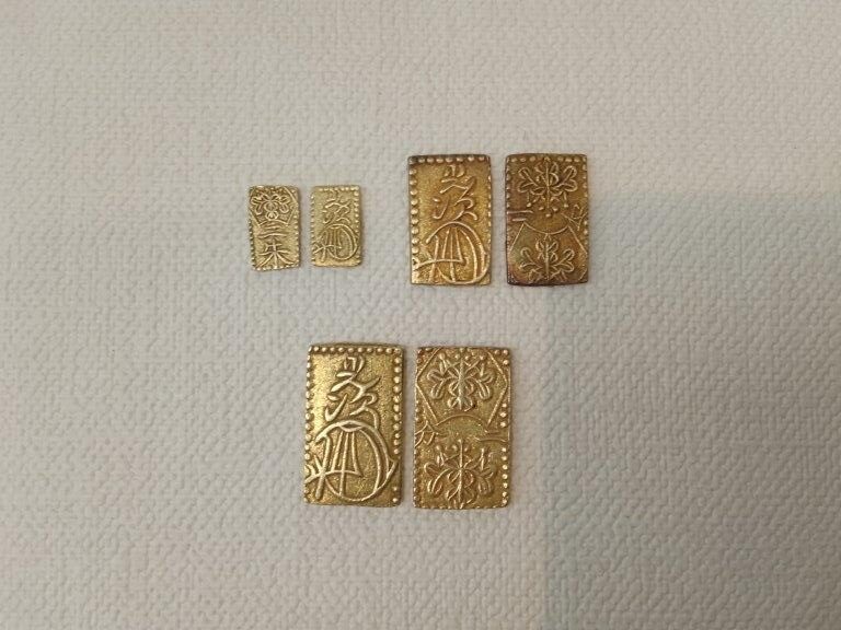 古銭 安政二分判金、明治二分判金、万延二朱判金 - 骨董品買取なら古