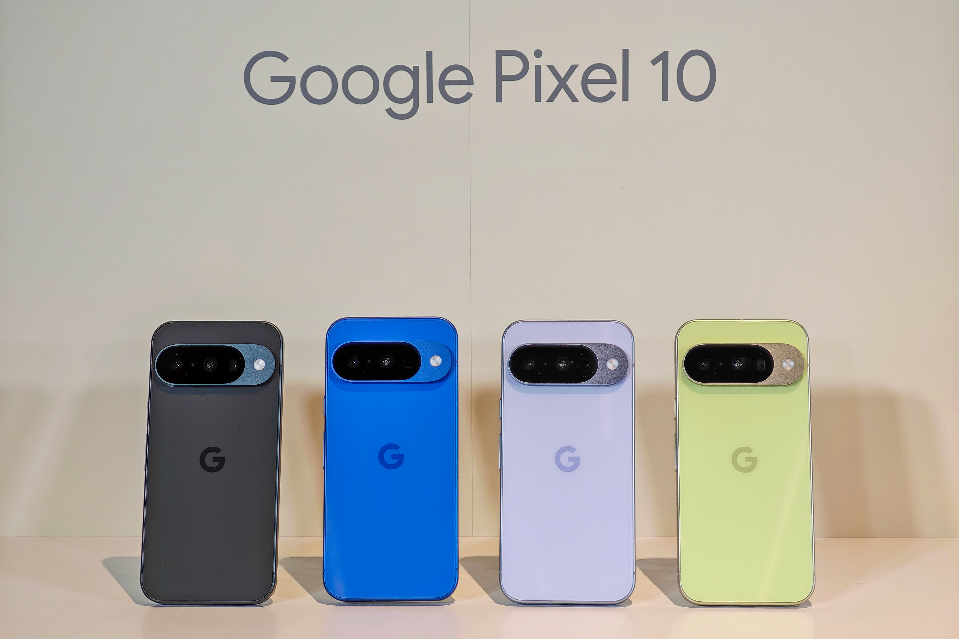 グーグル、「Pixel 10」発表 5倍望遠レンズを搭載 - ケータイ Watch