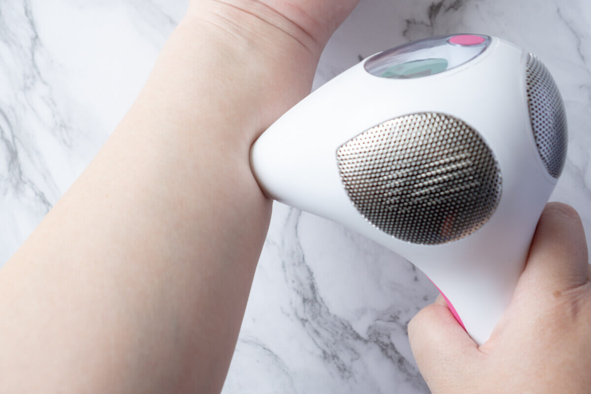 ついに日本での発売再開！パーソナルレーザー脱毛器トリア 4X 使用