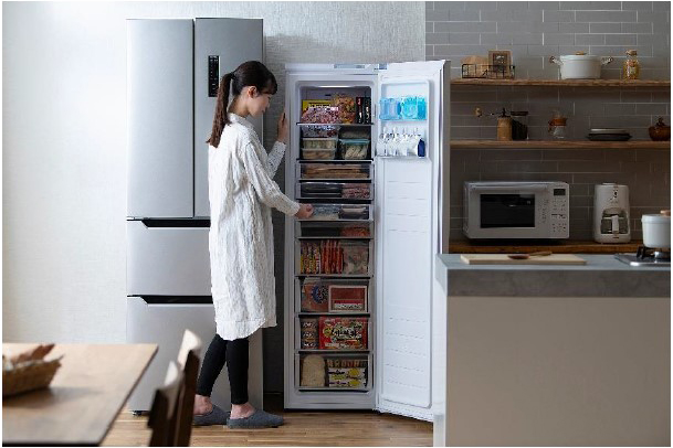 アイリスオーヤマ、収納力が高いスリムなセカンド冷凍庫 - 家電 Watch
