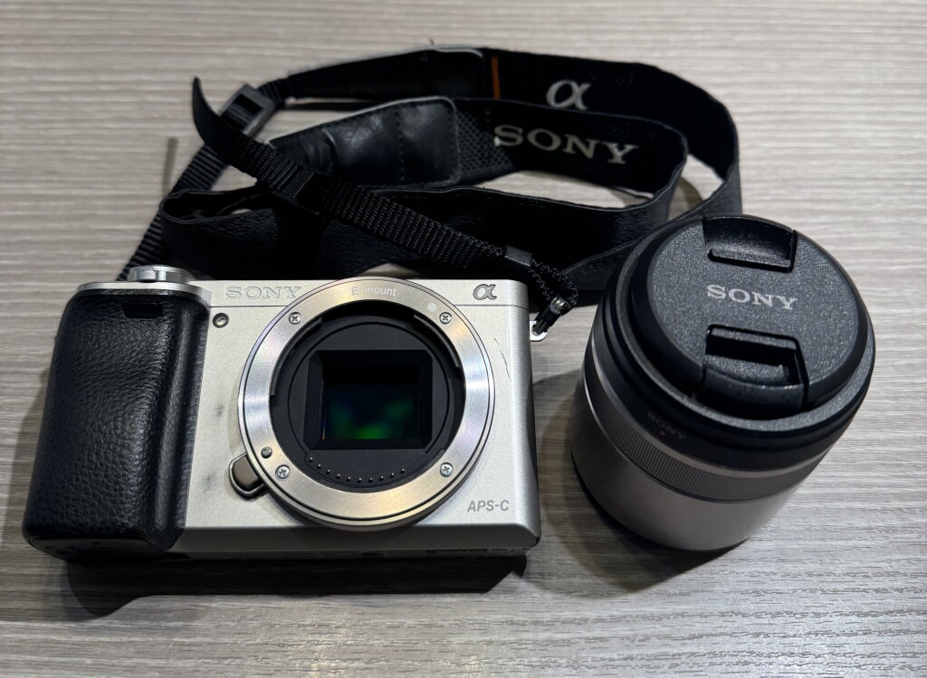 横浜店 | カメラ買取 SONY α6000 パワーズームレンズキット ILCE-6000