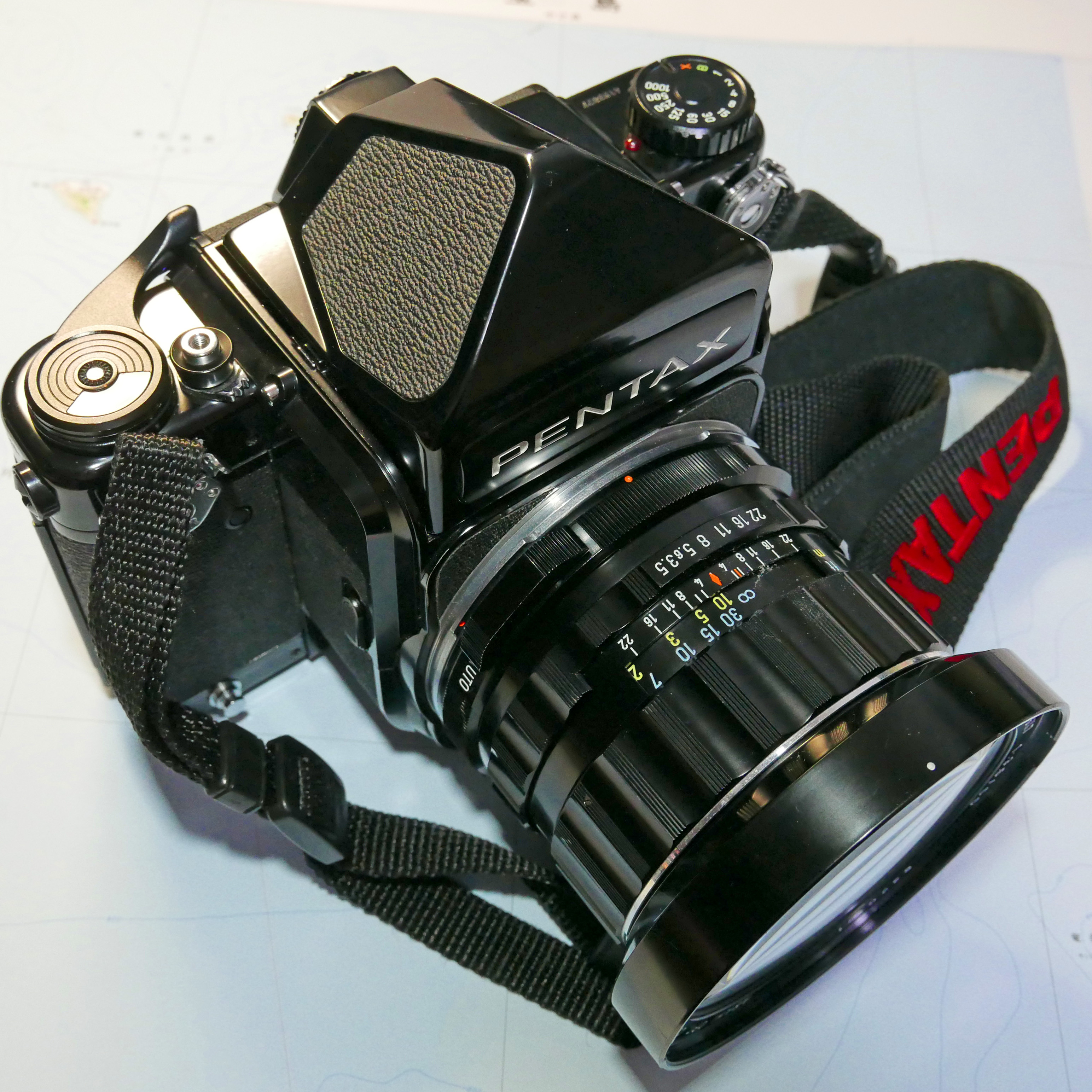 PENTAX（ペンタックス）67、SMC 45mm F4広角レンズで東京駅の早朝を撮る！