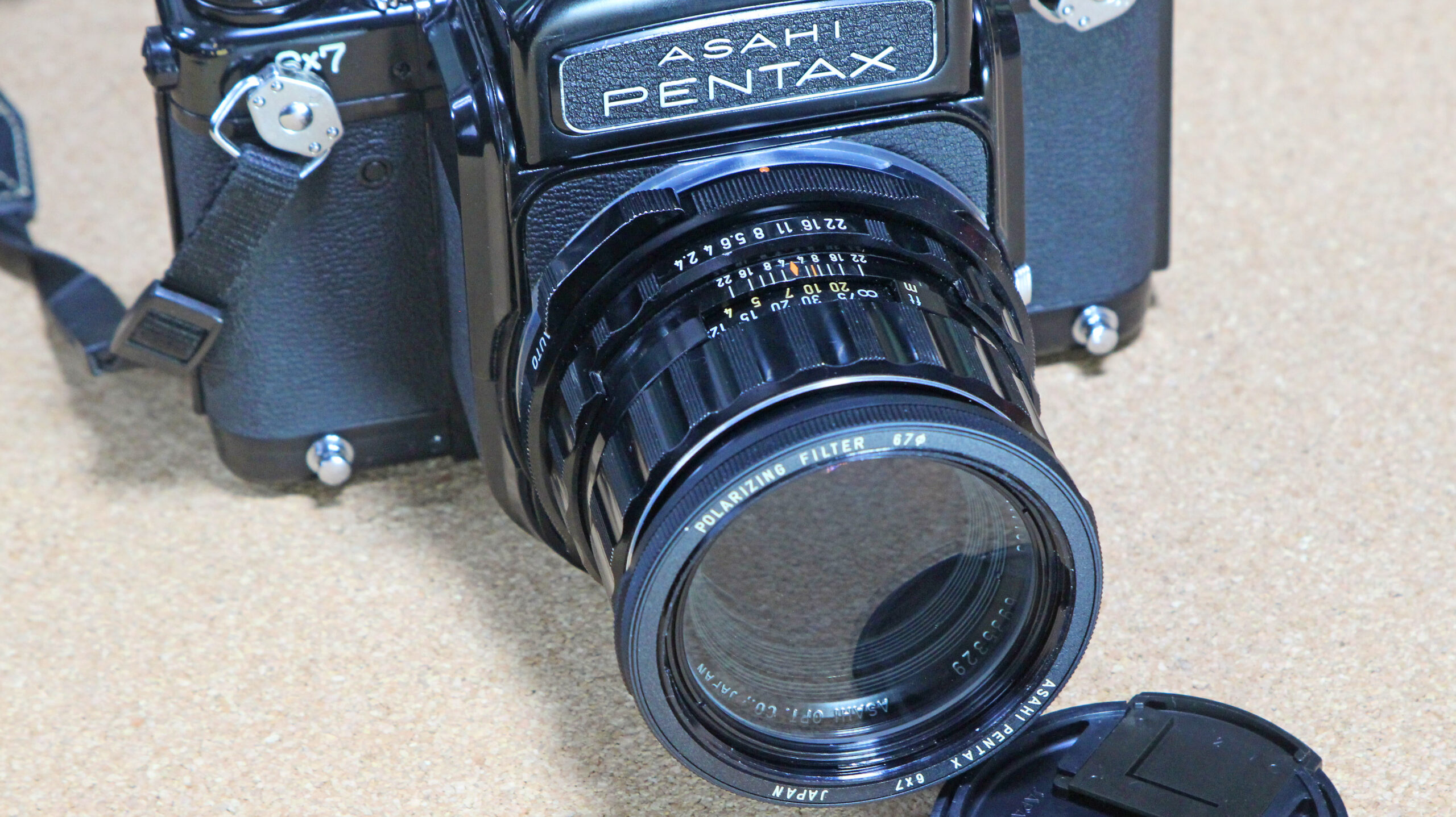 ASAHI PENTAX 6×7のアクセサリー、UV、POLARIZING フィルターほかに