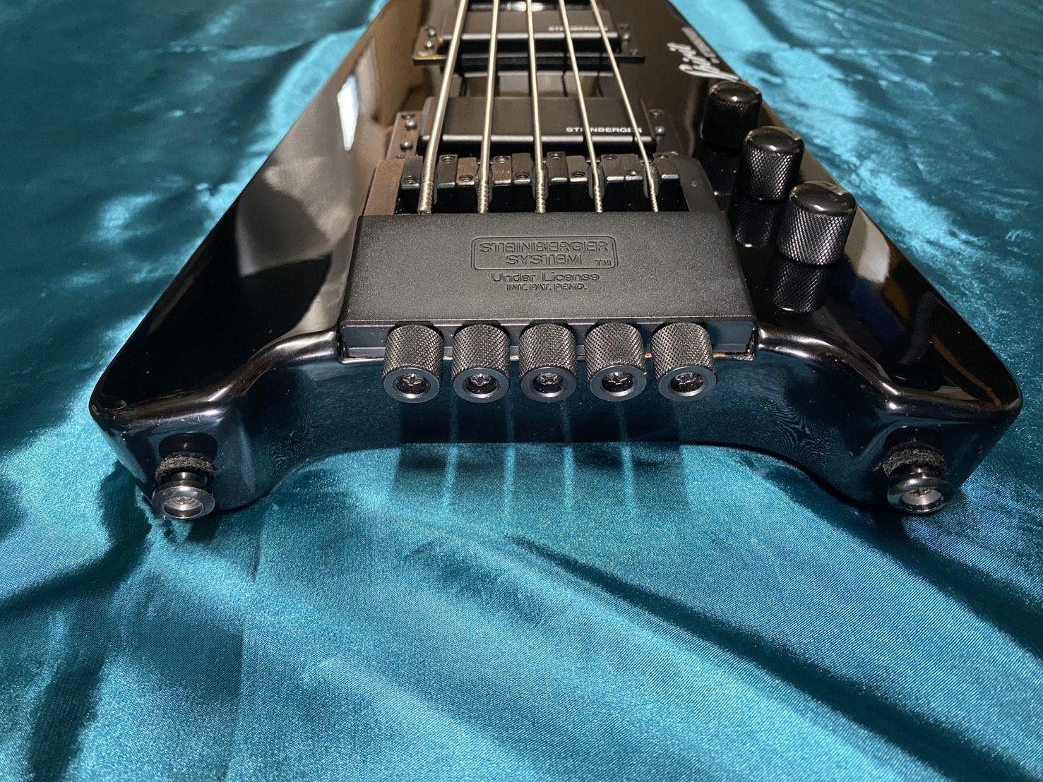 STEINBERGER / Spirit XT-25 5弦 ヘッドレスベース ストリング