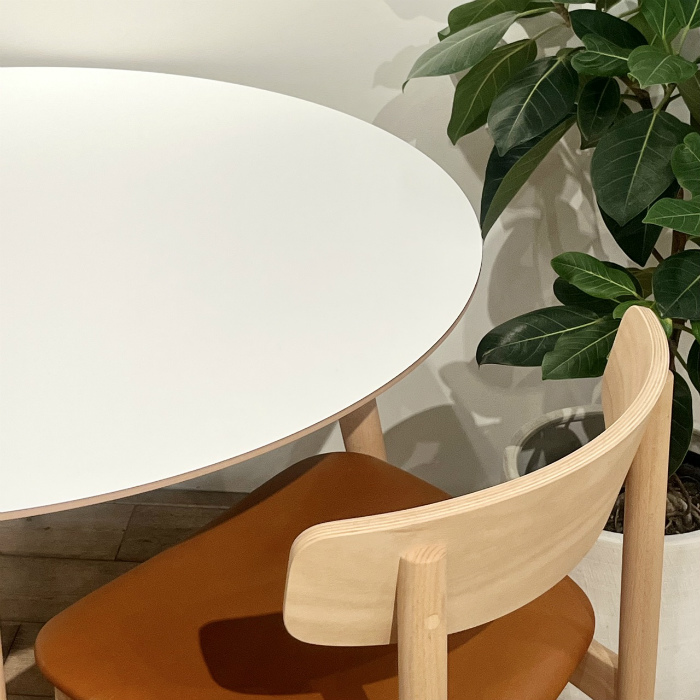 ラウンドテーブル – カリモク60オフィシャルショップ