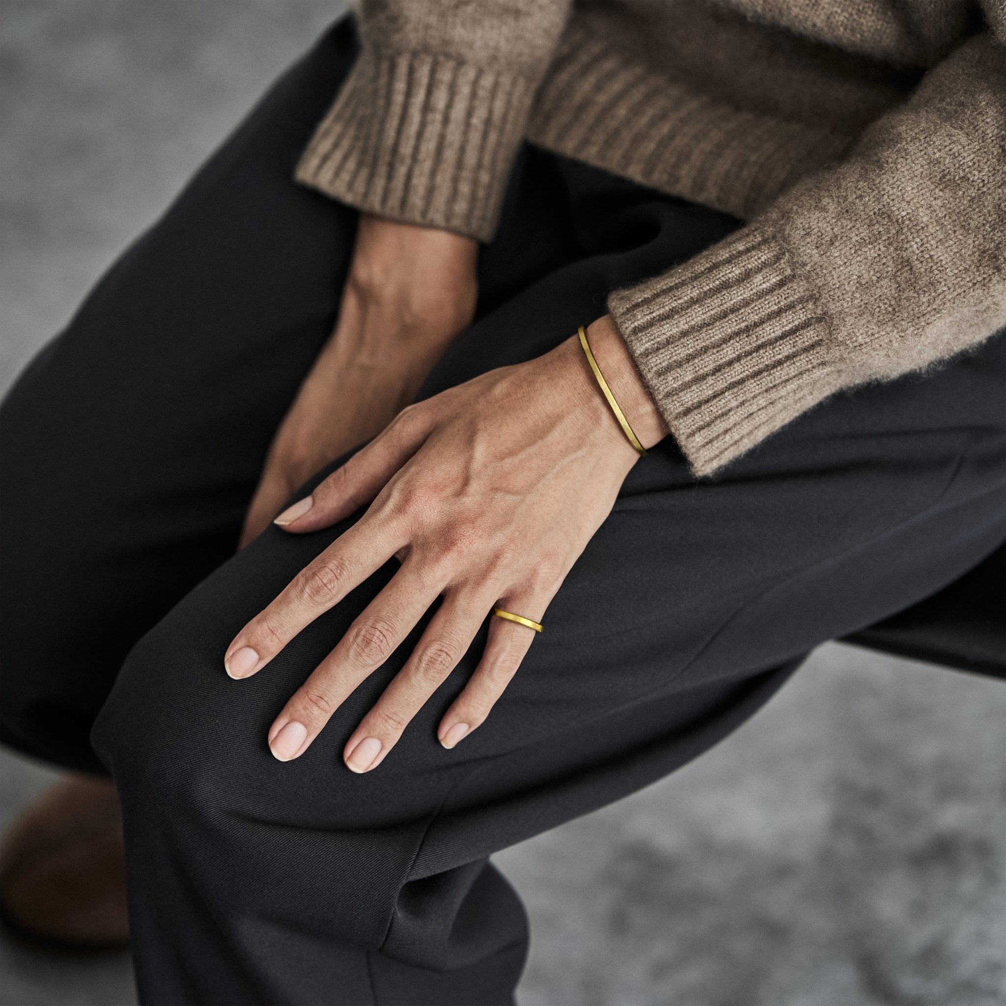 手首の研究家】【純金・K24のバングル】最高級▶︎ゴールド素材