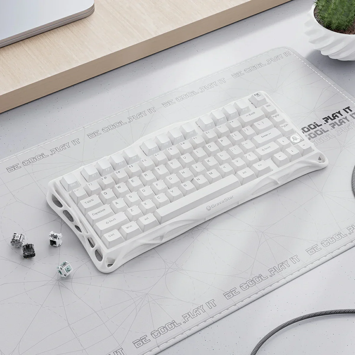 未来都市からやってきた？ 斬新デザインのメカニカルキーボード