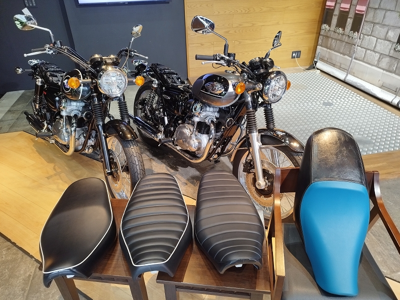 現行W800/MEGURO K3 に装着できるカワサキ純製シート | KAWASAKI-ZONE