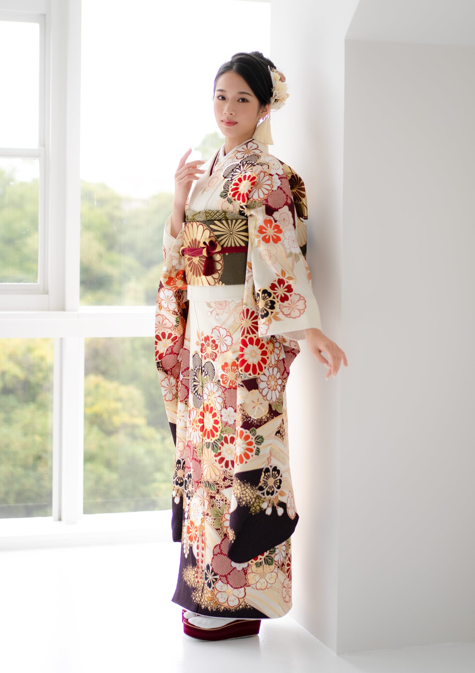 振袖ネットレンタル：白古典】華やかに大人っぽく/KH-429 – kimono