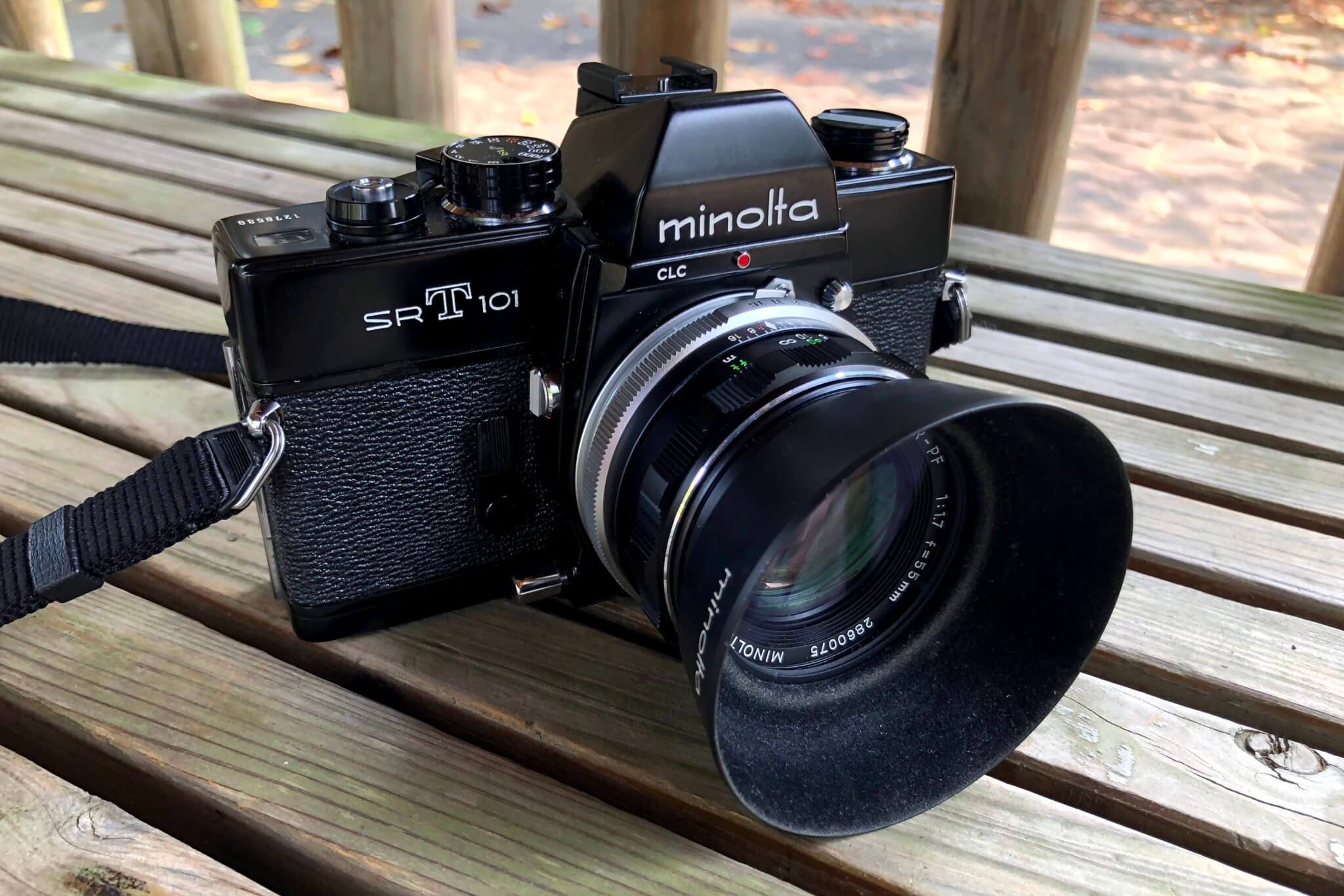 我が道を行く人におすすめしたい、硬派なフィルムカメラ「MINOLTA