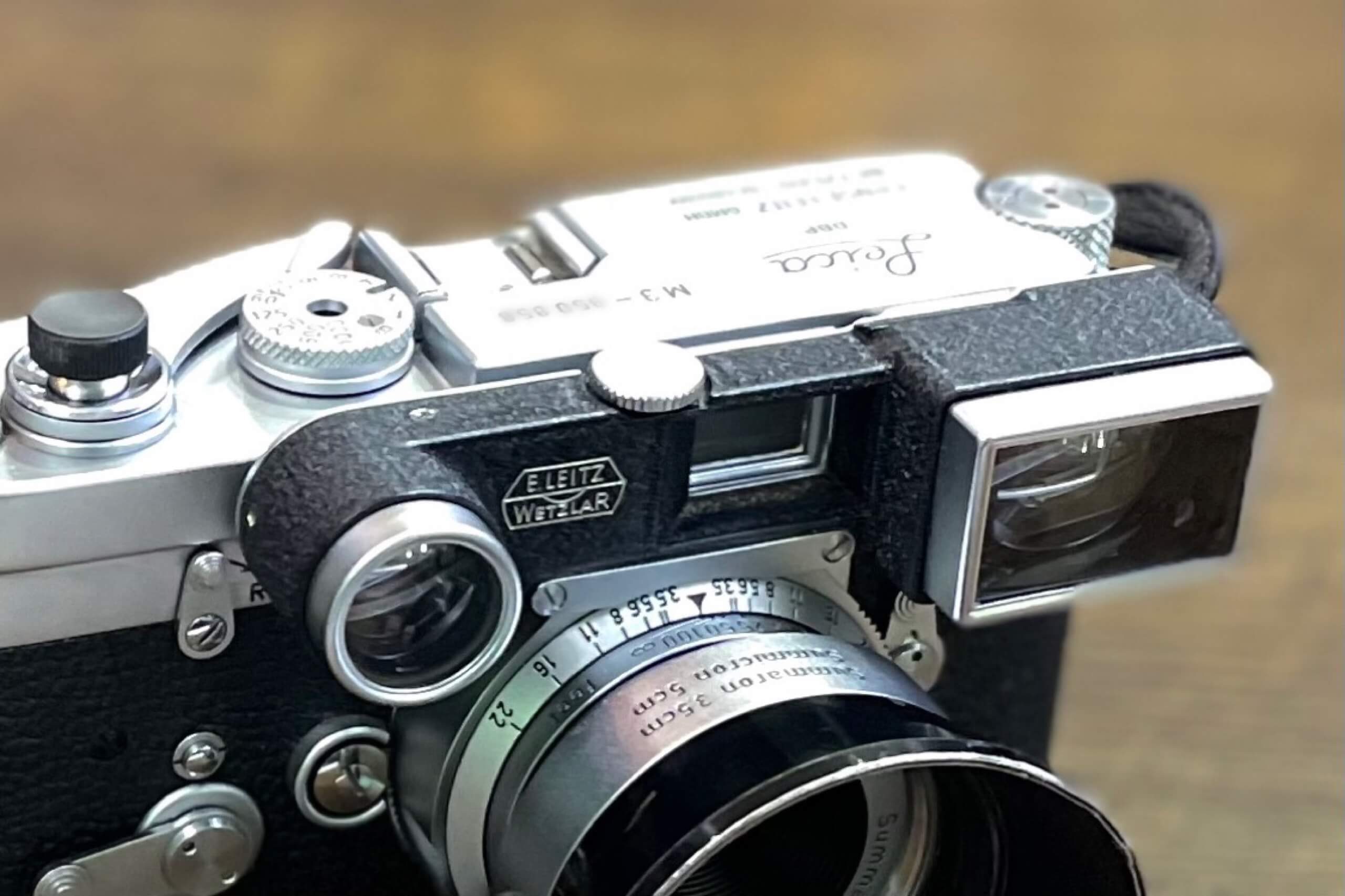 今年はLeica M3で撮るという証に、ズマロンM 35mm f3.5 眼鏡付きを