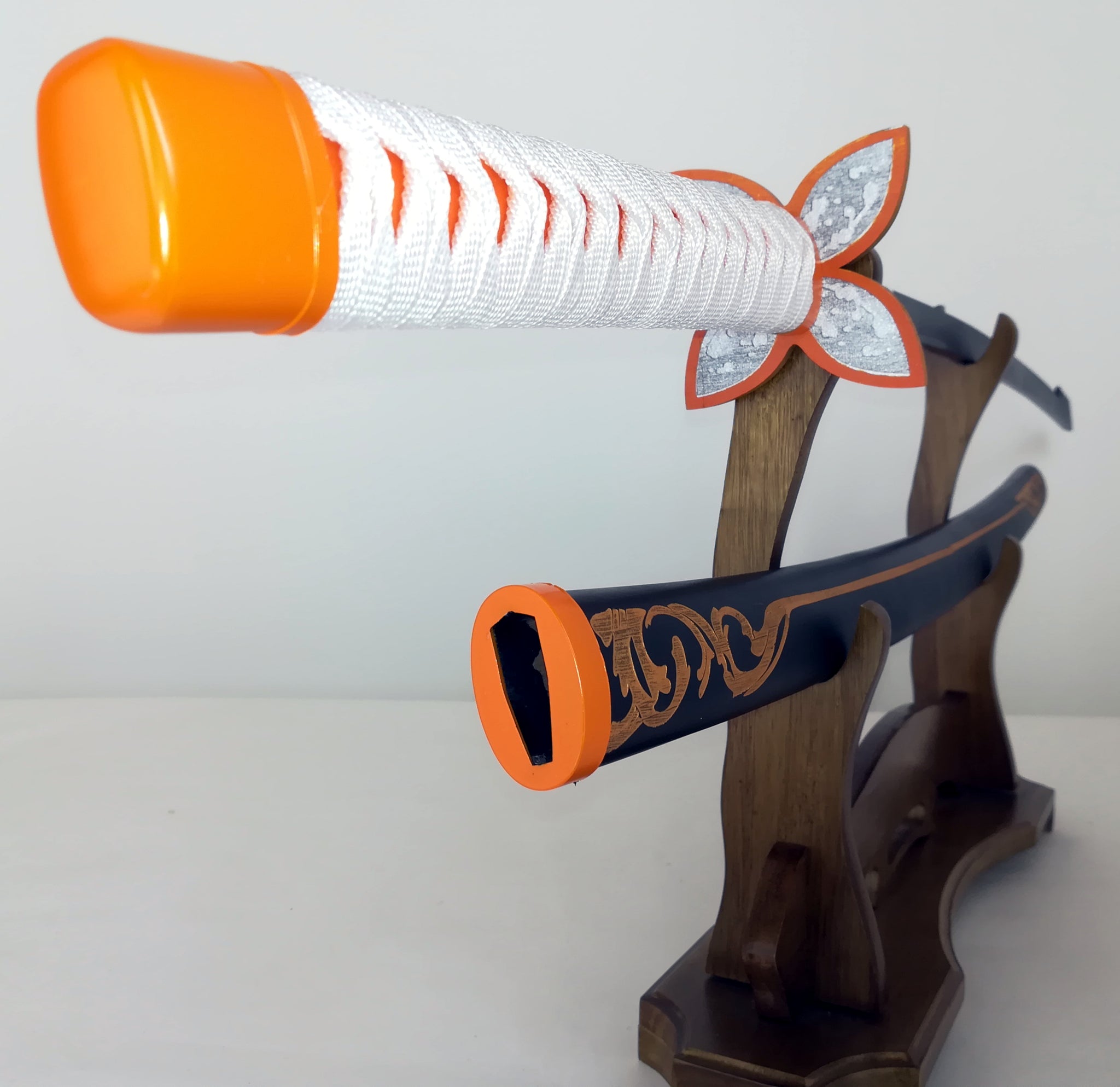 胡蝶しのぶ こちょうしのぶ 日輪刀 きめつのやいば 鬼滅の刃 鬼殺隊