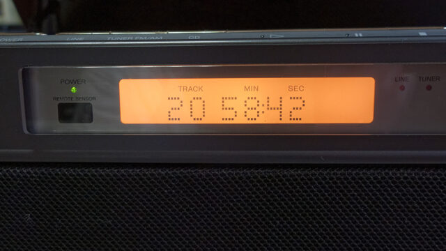 SONY セレブリティ D-3000のCD読み込み調整、バックライト交換、ボタン