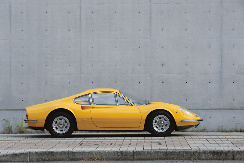 シンプルがゆえに、美しい「華奢で繊細」な伝説のスーパーカー FERRARI