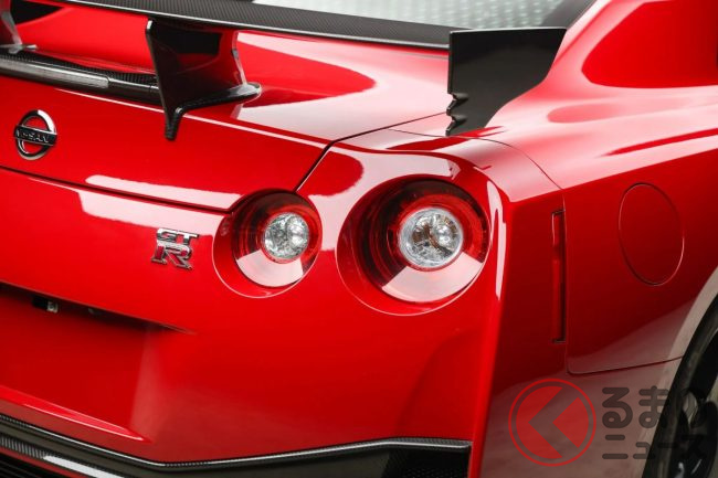 日産の鮮烈レッド「2ドア仕様」が3000万円!? 走行距離109kmの良個体